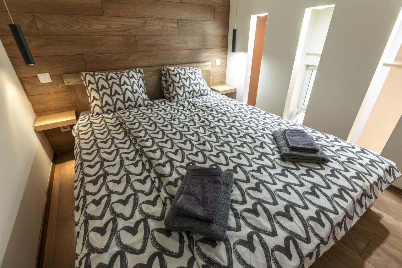 Апартаменты Kazinczy 10 With 3 Bedrooms